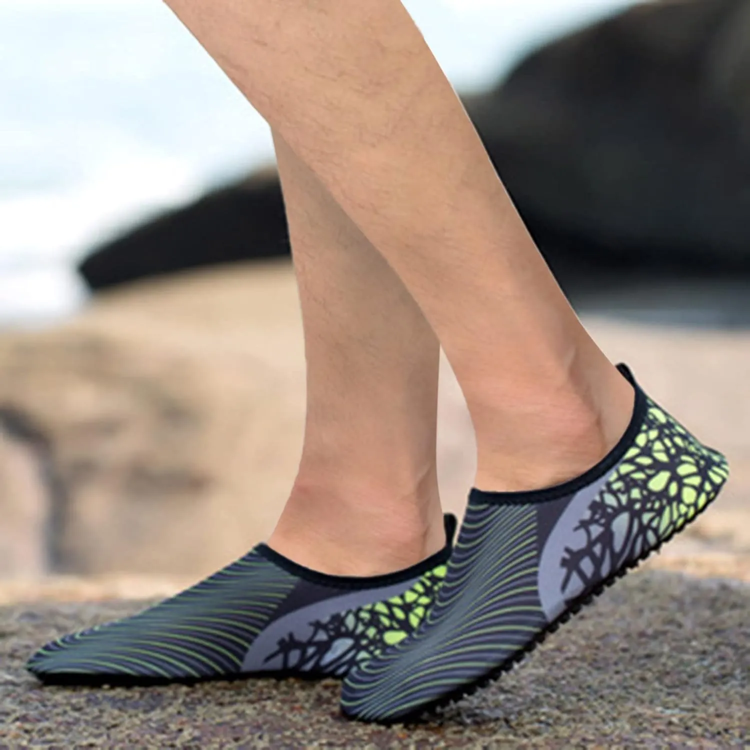 Womens Water Socks Mens Non Slip Barefoot Sand Socks Quick-Dry Beach Wading Diving Swimming Shoes Summer Beach Accessories Lightweight Indoor Walking Fitness Yoga Sock Shoe